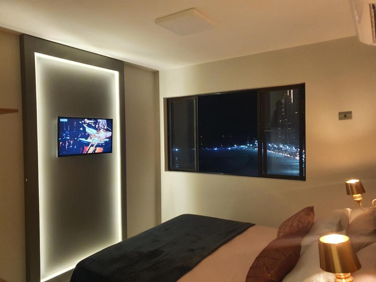 Apartment Lindo Apto Novinho, Predio Frente Mar Balneario Camboriu