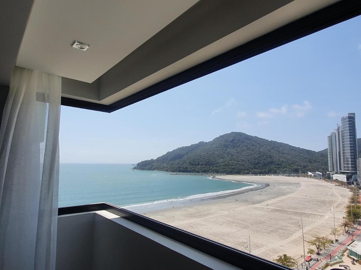 Lindo Apto Novinho, Predio Frente Mar