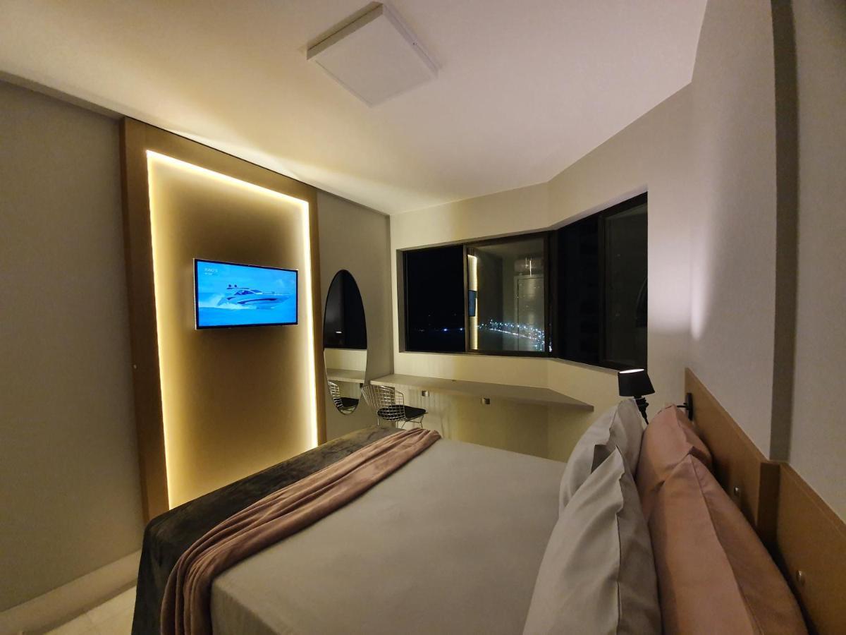 Lindo Apto Novinho, Predio Frente Mar Apartment