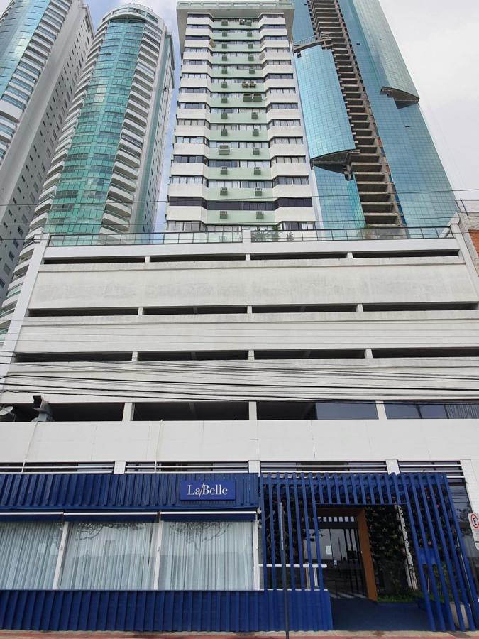Lindo Apto Novinho, Predio Frente Mar Balneario Camboriu