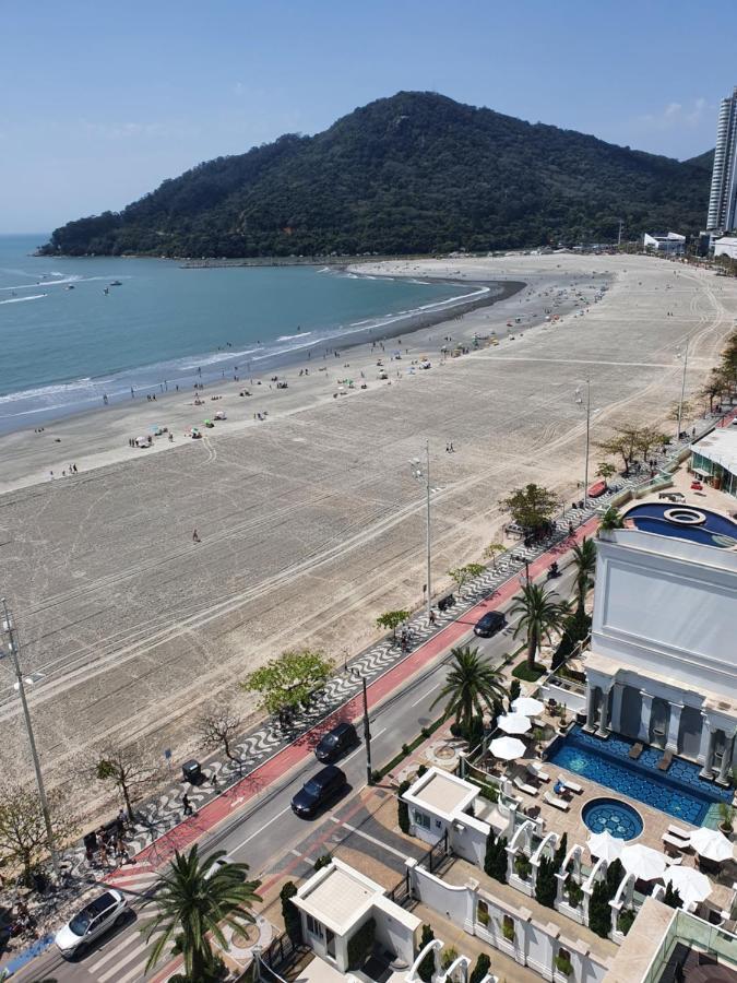 Lindo Apto Novinho, Predio Frente Mar Balneario Camboriu