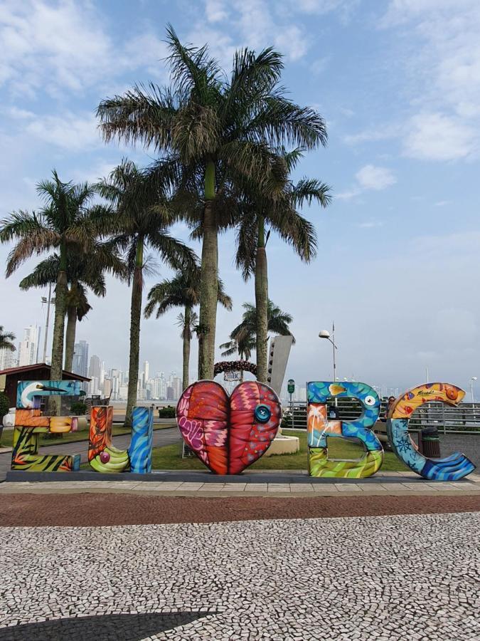 Lindo Apto Novinho, Predio Frente Mar Apartment *