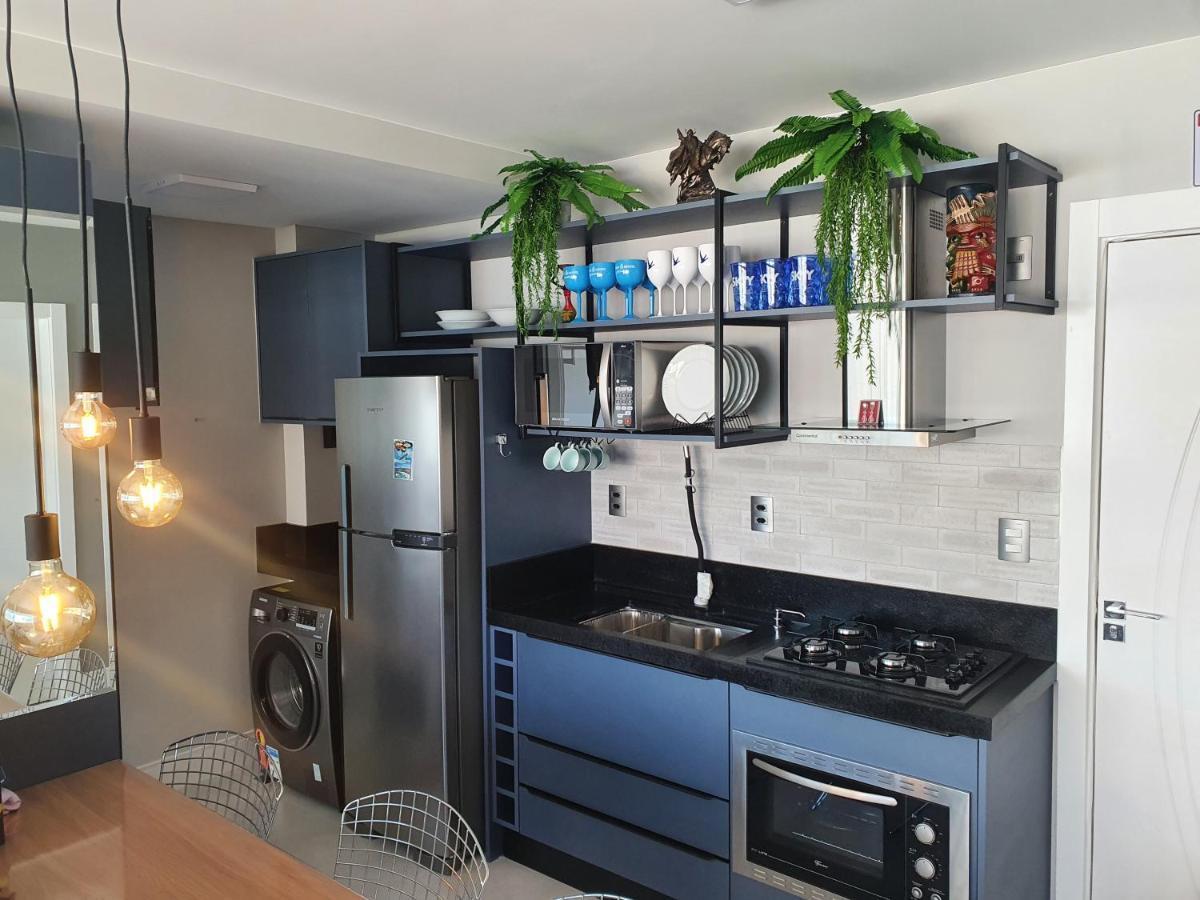 Lindo Apto Novinho, Predio Frente Mar Balneário Camboriú