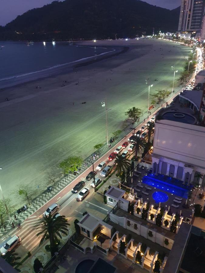 Lindo Apto Novinho, Predio Frente Mar Balneário Camboriú
